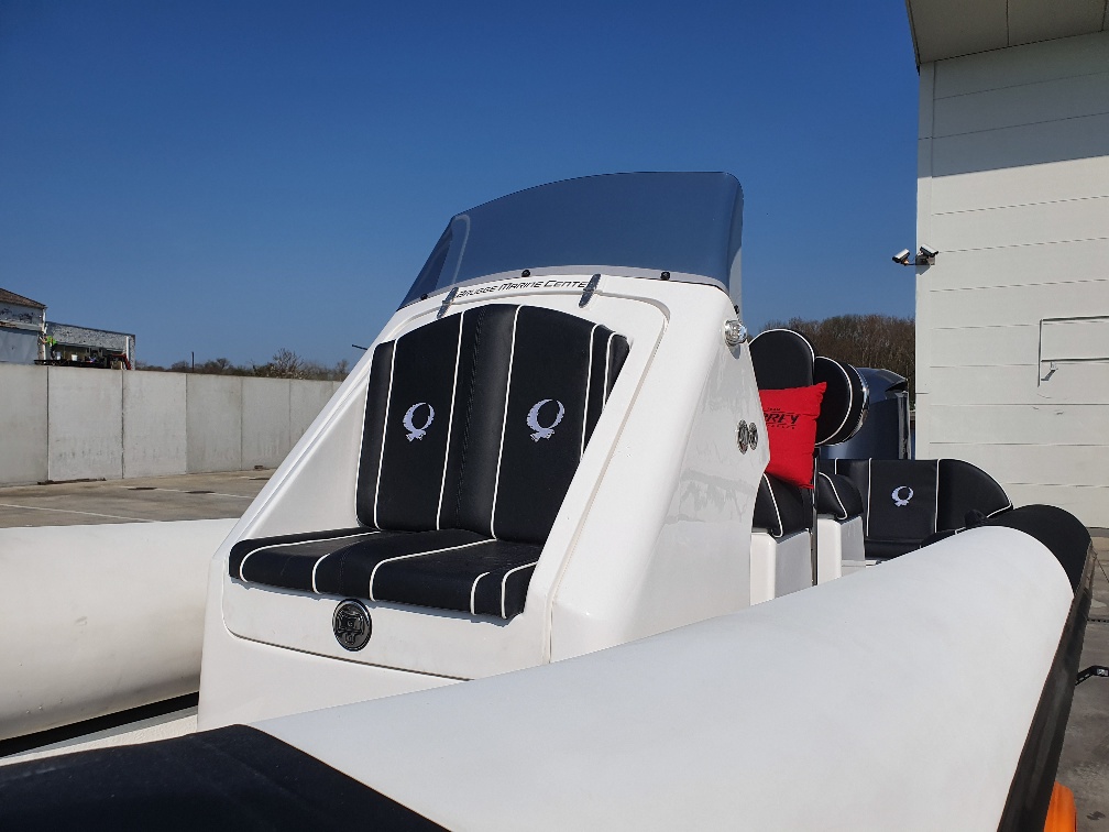 close up image of Seasport console with frontseat & locker & windscreen